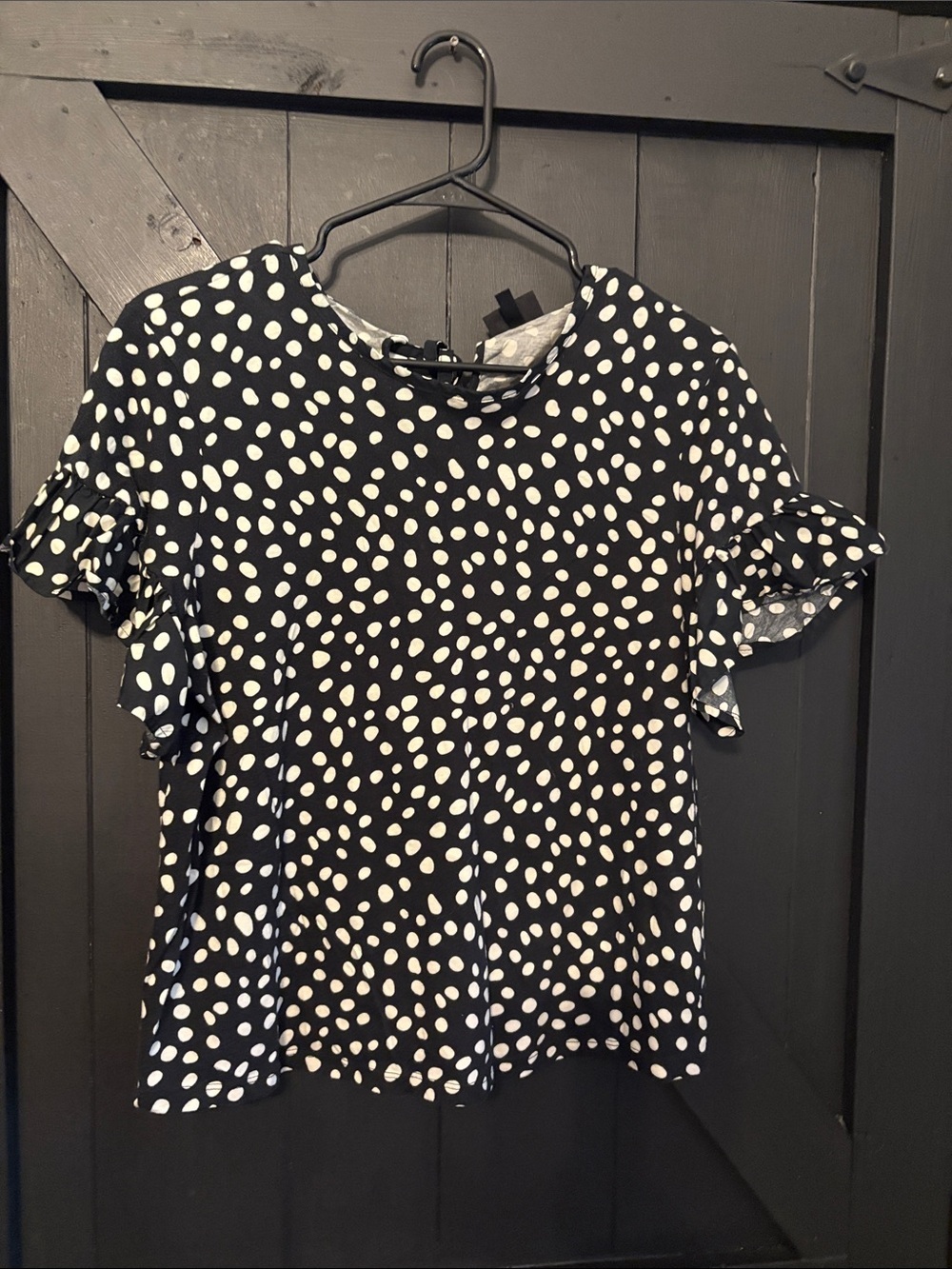 Who What Wear Black and White Polka Dot Ruffle Sleeve Top